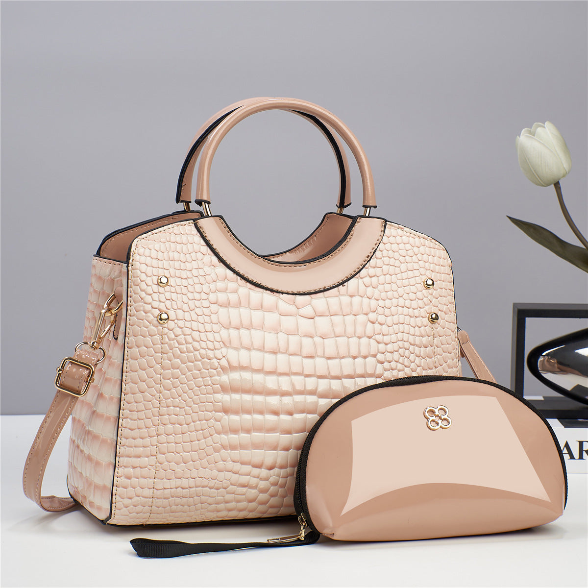 Rosa Croc Handbag in Cream – product view