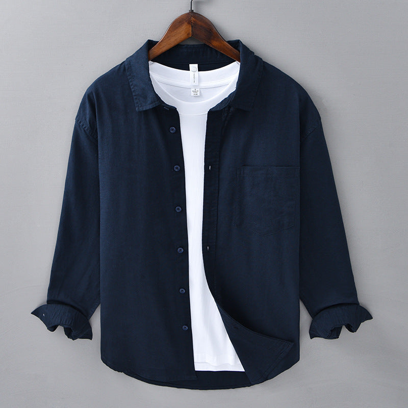 Wyatt Linen Shirt in Navy Blue – detail view