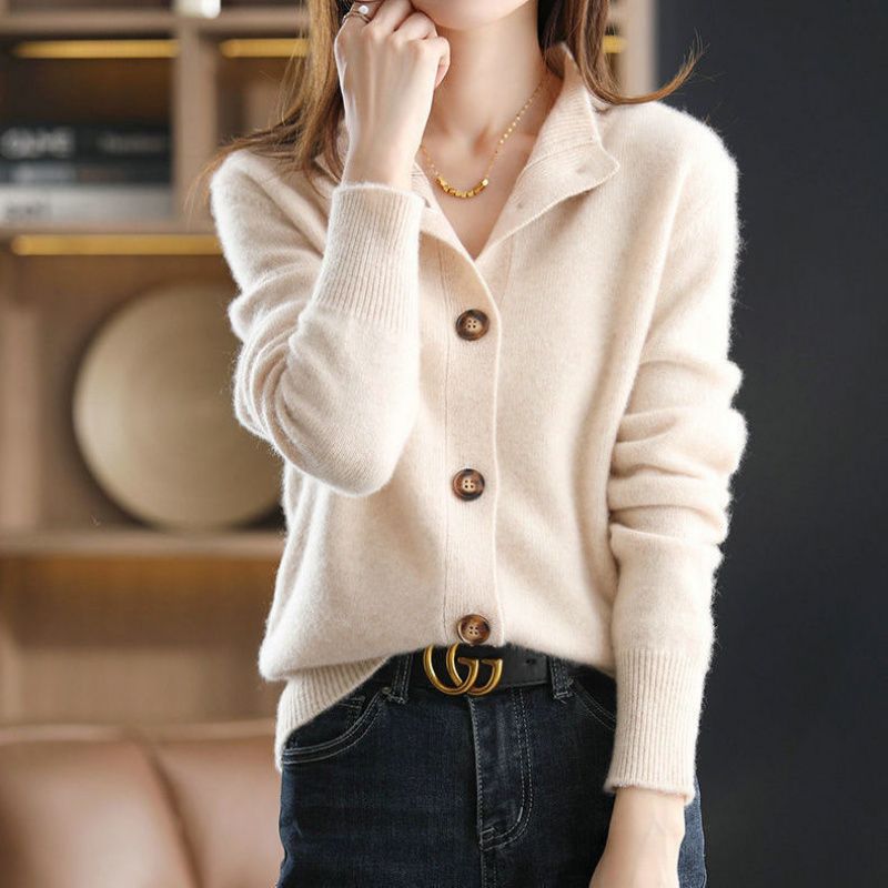 Aurora Cashmere Cardigan in Cream – product view