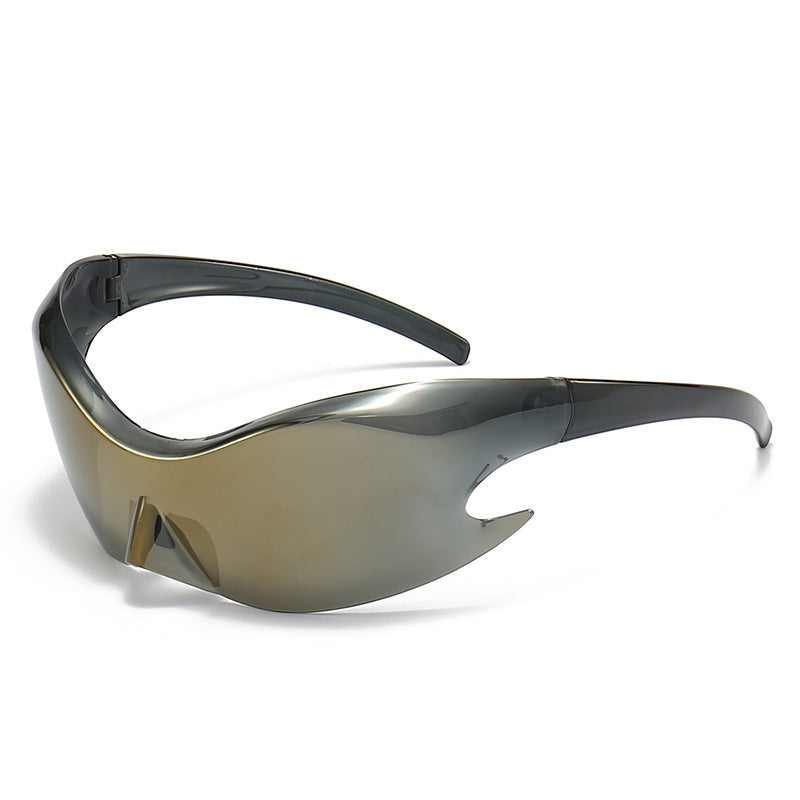 Maddox Sport Sunglasses in Gold – product view