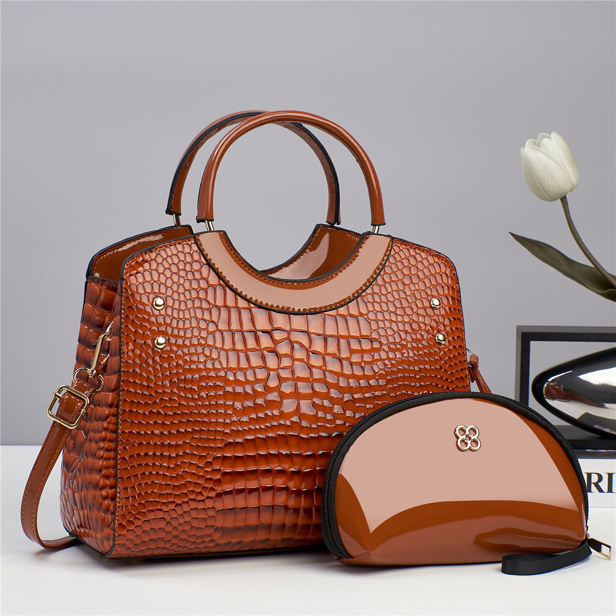 Rosa Croc Handbag in Brown – detail view